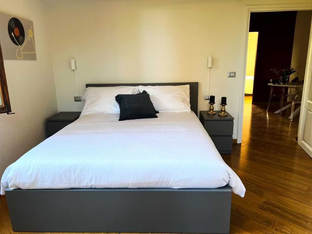 Chic Apt In Villa - Dolcevita Holiday 피렌체 외부 사진