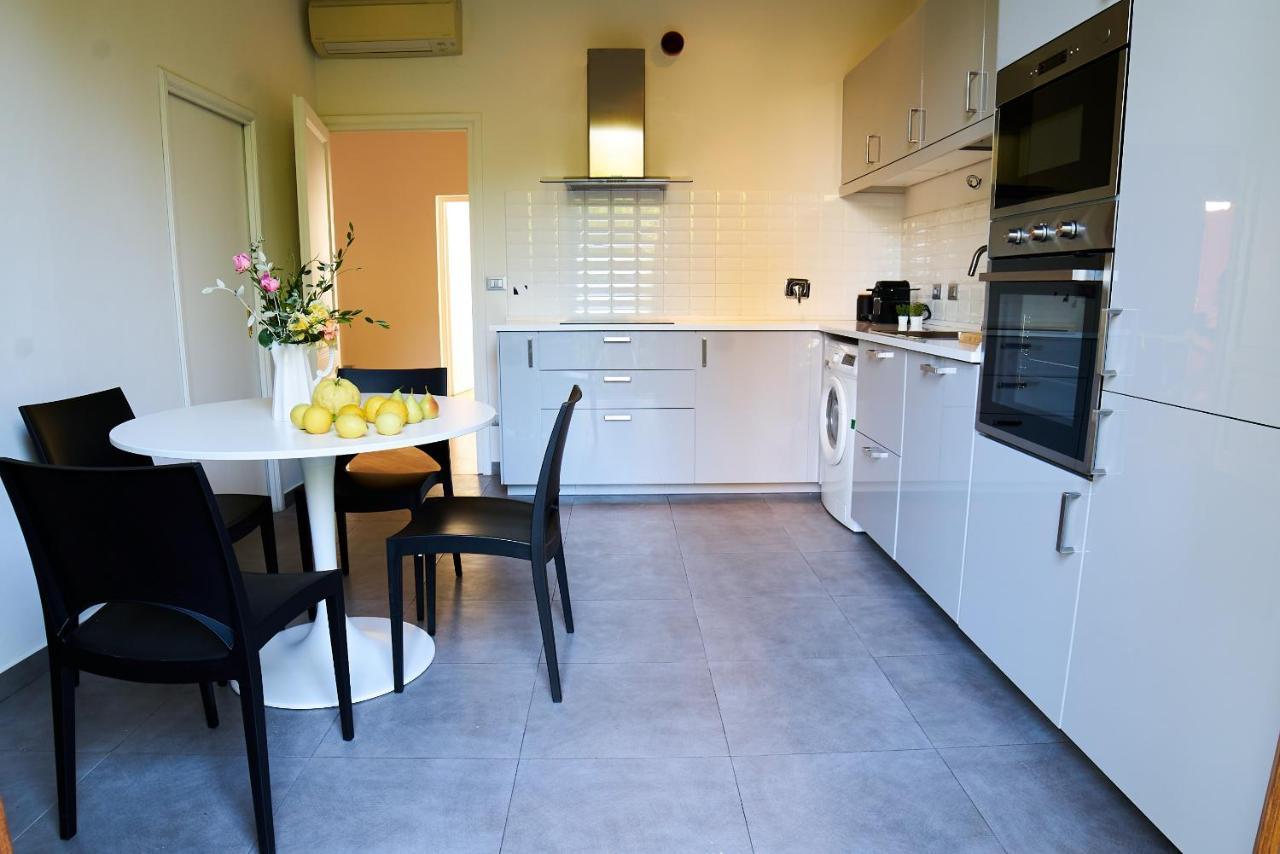 Chic Apt In Villa - Dolcevita Holiday 피렌체 외부 사진